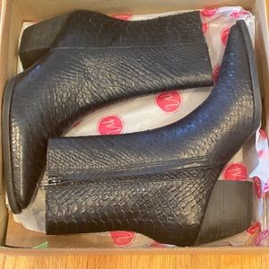 The MATISSE “CATY” the HOLY GRAIL OF ANKLE BOOTS!